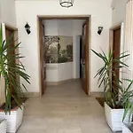 Anna's House *